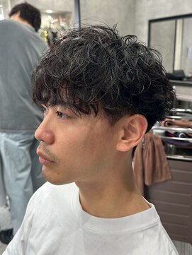 シャイン 大宮(SHINE) メンズカット/パーマ/ヘッドスパ/ブリーチ/眉毛/韓国/大宮/Men's