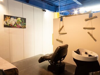 ニジ(Niji)の写真/心身共に整えるビーワンヘッドスパでご褒美Relaxタイムを…♪気になる毛穴の汚れもスッキリ育毛促進にも◎