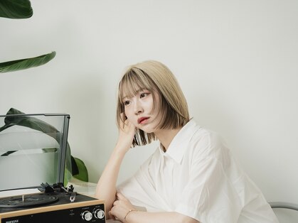 リア(Lia by KENJE)の写真