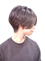 ルーファス メグロ(Ruufus Meguro)&nbsp;黒髪でユニセックス感をプラス。ハンサムショート　2601