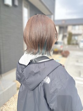 トゥエンティ(twenty) 透明感ベージュ×インナーグリーン