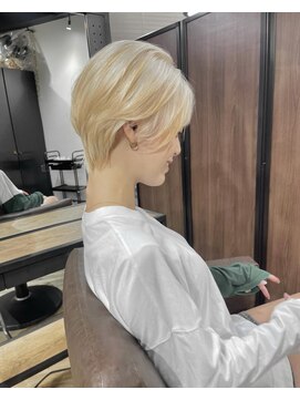アルカナ 原宿表参道(ARCANA) ホワイトブロンド ホワイトベージュ ケアブリーチ ショート