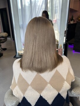 クク 那覇国際通り(CUCU) ホワイトベージュ