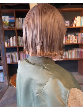 フォルムヘアデザイン 桐生店(FORME hair design) 【aica】ハイトーンベージュカラー切りっぱなしボブスタイル