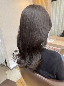 アクイール(ACCUEILLIR) グレージュ