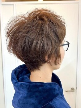 ディグニティ(DIGNITY)の写真/【栗林/大人女性から絶賛の声多数！】前髪や顔周りをmm単位のカットでこだわることで小顔魅せも叶う＊