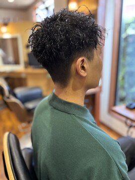 モア美容室 ツイストスパイラルパーマ