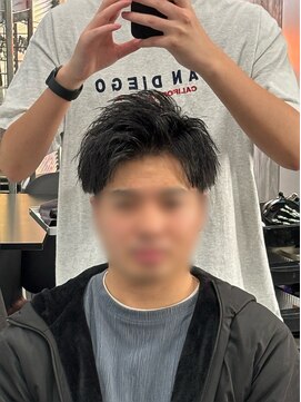 ガオプロデュースバイレボ(gao produced by revo) スパイキーショートアップバングツーブロックショートビジネス柏