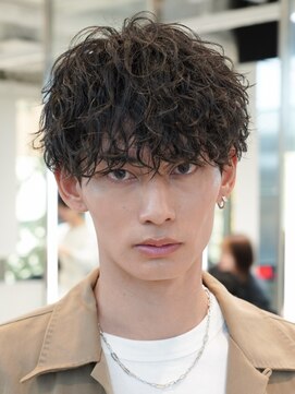 レタッチ バイ フィフス 銀座(RETOUCH by fifth) 銀座シャドウパーマニュアンスパーマツーブロックメンズパーマ