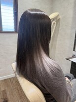 シェリッシュ ノース(Sheriche North) インナー×ホワイトカラー