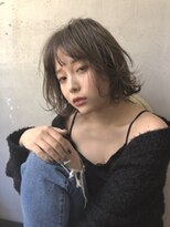 ランプ ヘアー(lamp hair)&nbsp;カールで作る透明感と抜け感スタイル