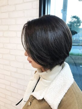 ラ クレアシオン(La Creation) 前下がりショート