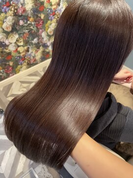 東京美髪研究所 恵比寿本店 Wプラチナミネコラトリートメント+シルク原液