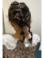 ヘアーアイストゥーレ(HAIR ICI TRE)&nbsp;キッズ　　カット　オシャレアレンジ　編み込み　担当阿知波