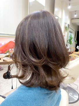 デザイナーズ ファクトリー(Designer's Factory) 【大人女性】白髪染め&ハイライトウルフレイヤーミディアム