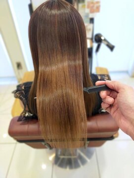 クアトログランシュ ひたちなか店(QUATRO×GranCieux) プレミアム髪質改善Before/After