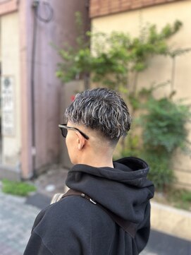 ヒロギンザ 上野店(HIRO GINZA) フェードスキンフェードハイライトメッシュツイスパツーブロ