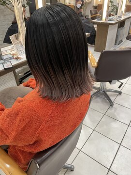 ソレイユ フタガワ(SOLEIL FUTAGAWA) 【切りっぱなしボブ】【グラデーションカラー】