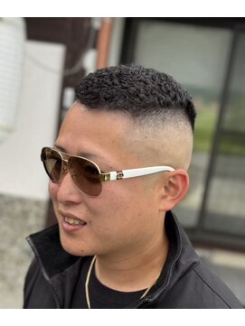 ピシャッとニ代目銀二郎 二グロパーマ