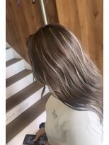 アヴァンス 天王寺店(AVANCE.) 白髪ぼかしハイライト