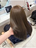 ヘーゼルベージュレイヤーカット顔周りレイヤーブリーチなし