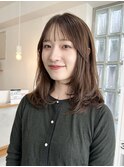 ミディアムレイヤー×透明感ベージュカラー