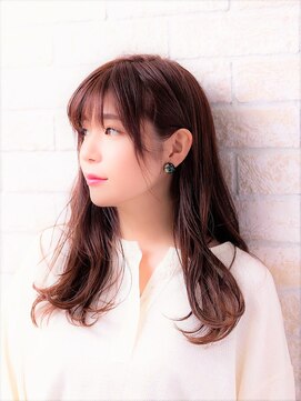 ソア 武蔵小杉(SOAR) 毛先パーマの黒髪ウォーターフォールにことりベージュハイライト