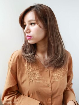 ルティア 池袋(Lutia) ハイライトカラーで立体感