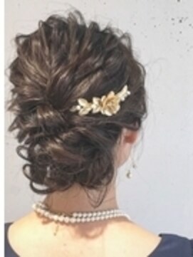 モードケイズ 相模大野店(MODEK's) 編み込みシニヨンアレンジ☆