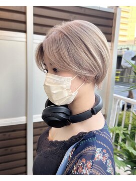 デバイス 東川口(DEVICE) ハンサムショートホワイトベージュ