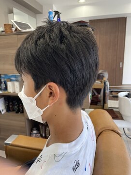 アリー(Ari-) バレないツーブロック