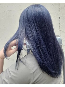 サーティーン(THIRTEEN) 【20代】ダークカラーでも楽しめる！ネイビーブルーヘア♪