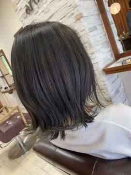 アローズ 荒尾店(arose) 外はねアッシュ系カラーだ艶髪に！ ハイライト 髪質改善