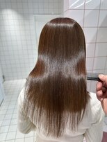 ロンドルーチェ 心斎橋(Lond luce)&nbsp;ダークアッシュ/ミディアムレイヤーカット［髪質改善/縮毛矯正］