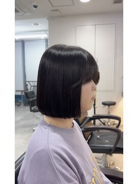 ビュー フクオカ(VIEW FUKUOKA) 大人気 パツッと顎下平行ボブ