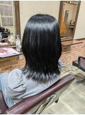 ブルーブラック ミディアム外ハネ