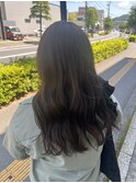 オリーブグレージュ