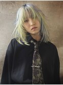レイヤーカット/ウルフカット/ホワイトブロンド/外ハネボブ/美髪