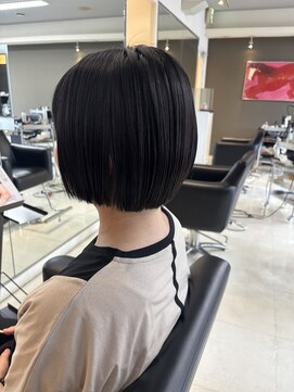 シャンプーボーイエイムス(SHAMPOO BOY aims) 大人黒髪ボブ