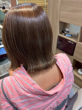 ミューシェレゴ(meauche...lego) カット／美フォルムカット／似合わせカット／外ハネ