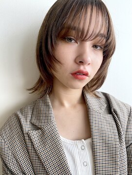 スミス 上野(smith) レイヤーカットハッシュカット顔まわりミディアムロング