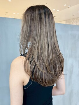 シオン(shion) ロングオリーブベージュ美髪韓国ヘア顔周りレイヤー_ba555433