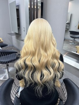 エミーバイモアムー(Emmie byMoremuu) 【MEI】ブロンド