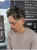スキンフェードパーマスタイル