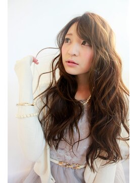 ルークス 中央林間(LOOOKS) 柔らかな質感でエレガントさを演出するロングヘアスタイル