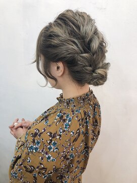 エトネ ヘアーサロン 仙台駅前(eTONe hair salon) ルーズめな大人ヘアアレンジ