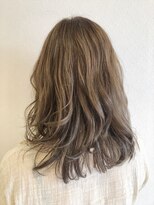 ネオリーブエム(Neolive em;)&nbsp;春におすすめキャメルベージュ☆