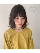 ラ シック(La chic) レイヤーボブ×シルバーアッシュ