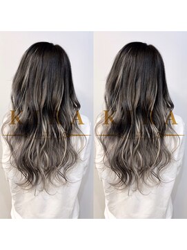 キラ(KIRA) ホワイトシルバーバレイヤージュ