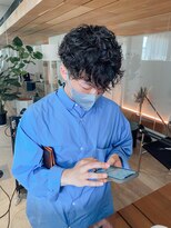 サーリー(SURLY)&nbsp;くるくるパーママッシュソフト刈り上げ前下がり2ブロック